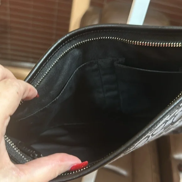 Coach Crossbody Bag - Picture 7 of 8